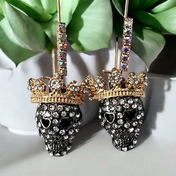 Skull Head Drop Earrings - Fashion Jewelry with Iron Ear Needle and Rhinestones - Picture 1 of 4
